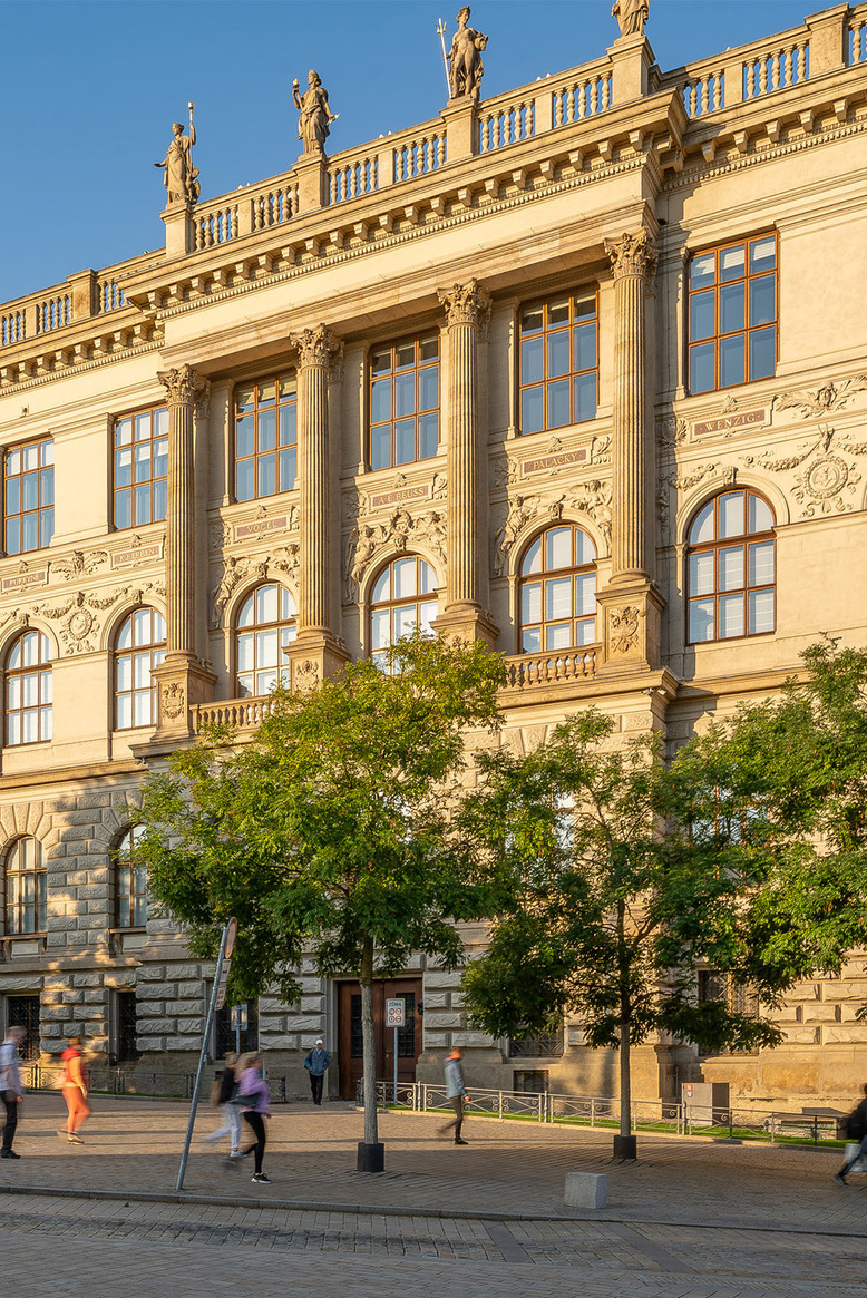 Národní Muzeum 5 minut od Vás