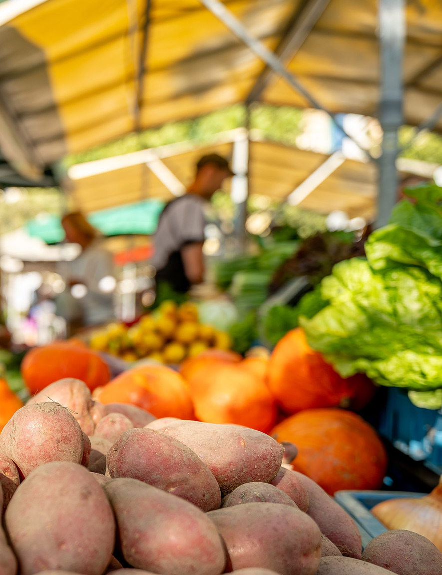 <b>Farmářské trhy</b>